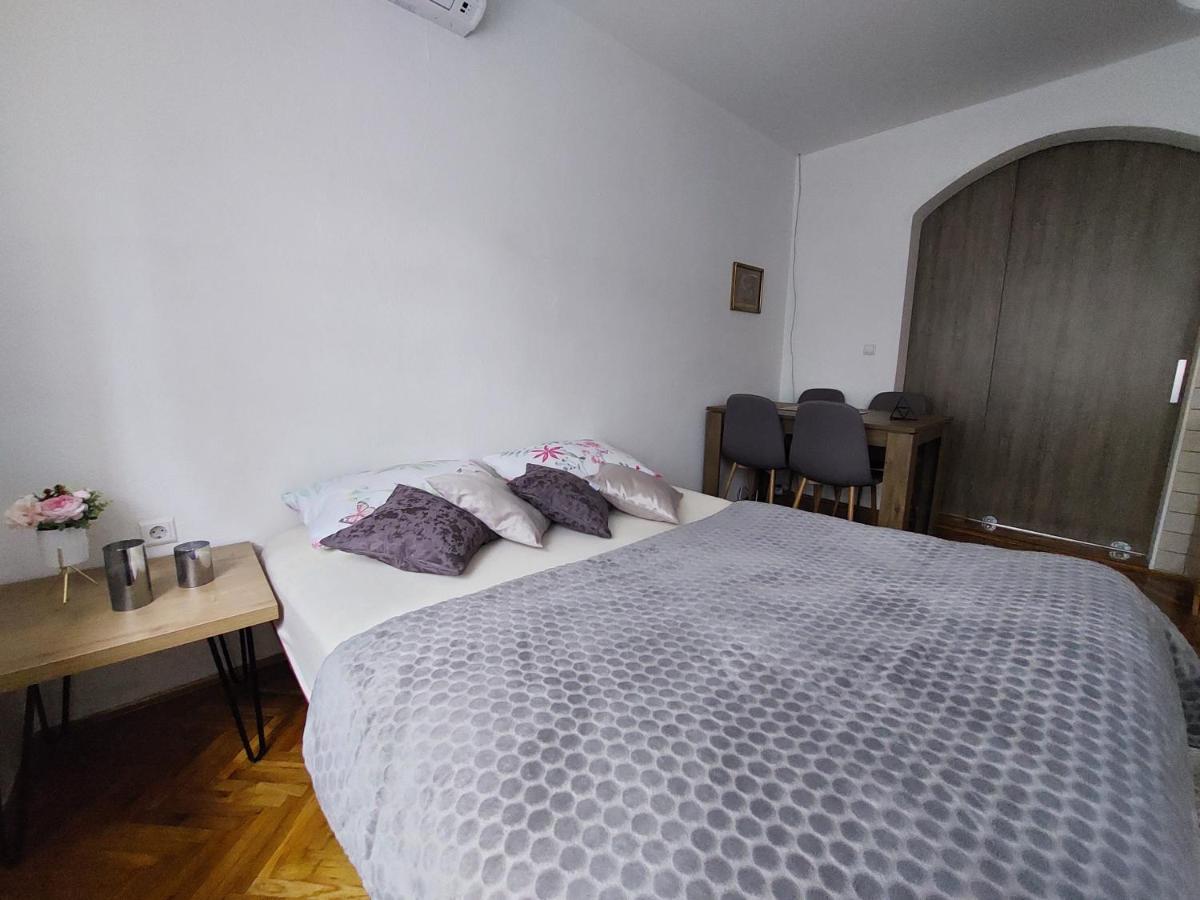 MB Deluxe Apartment Visoko Exterior foto